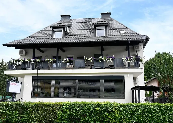 Enjoyit 3* Velden am Wörthersee