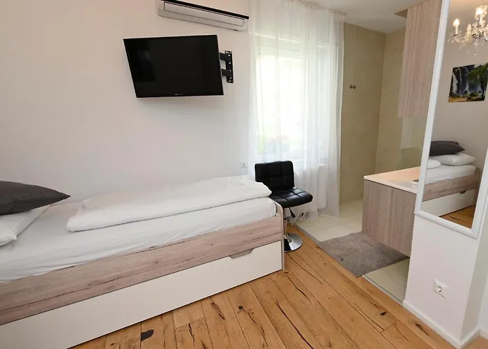 Enjoyit 3* Velden am Wörthersee